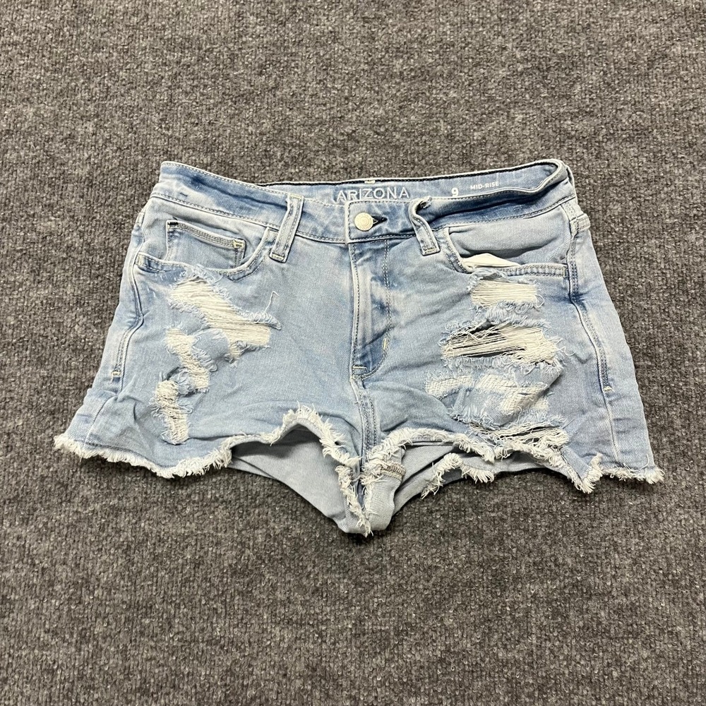 Arizona Shorts Womens Size 9 Light Wash Distressed Mid-Rise Denim Frayed Hem